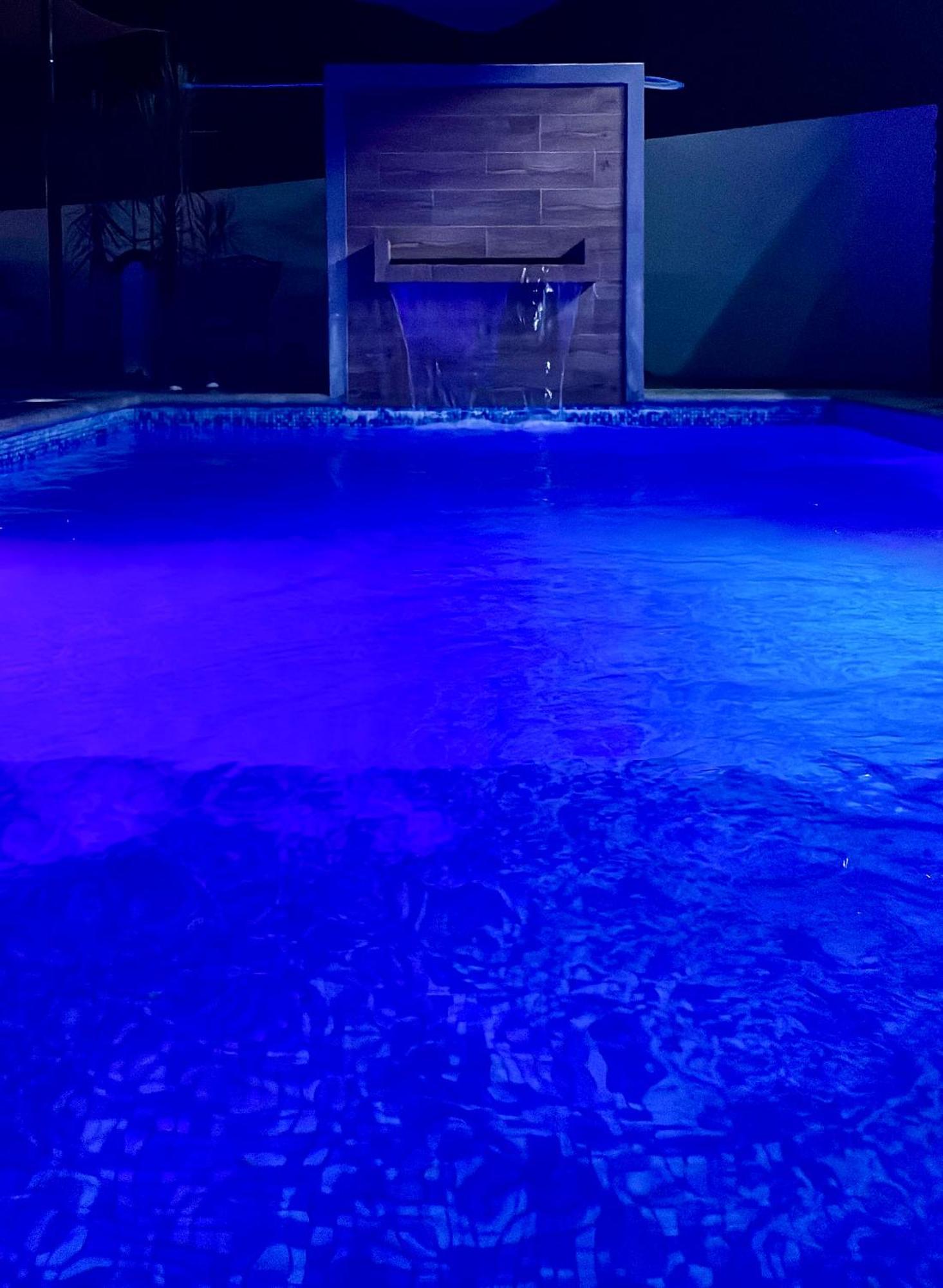 シウダー・バージェス Excelente Alberca Privada En Residencial Privado, Gym, Asadorヴィラ エクステリア 写真