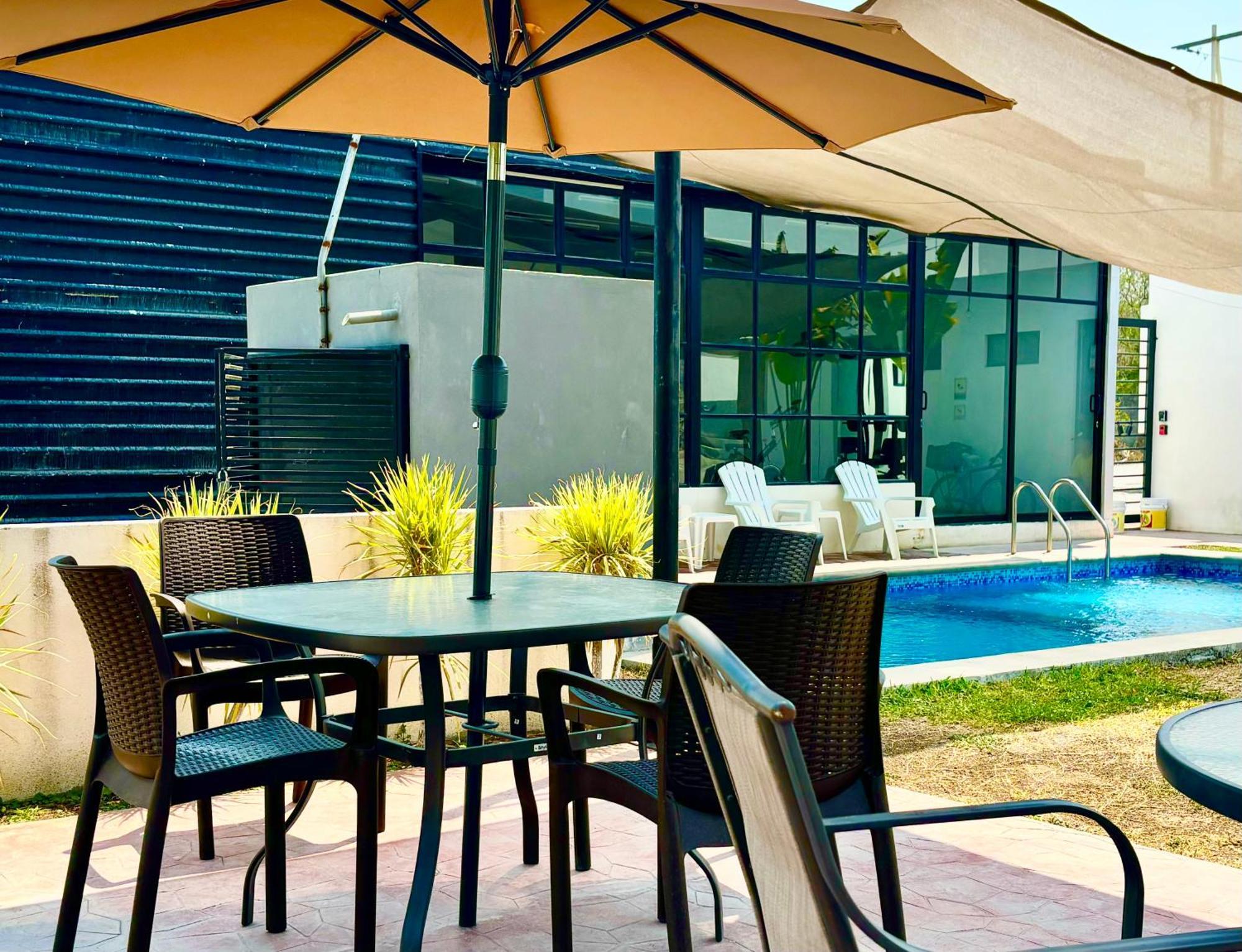 シウダー・バージェス Excelente Alberca Privada En Residencial Privado, Gym, Asadorヴィラ エクステリア 写真